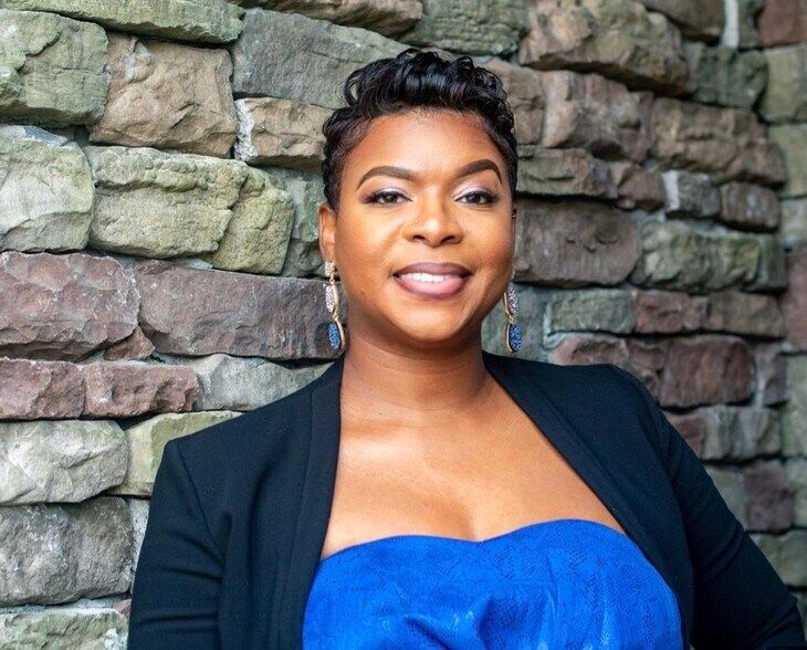 Land Listing Agent Photo