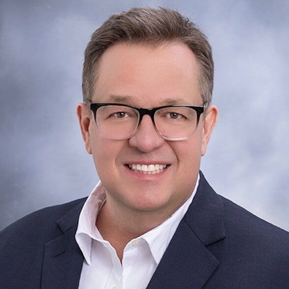 Land Listing Agent Photo