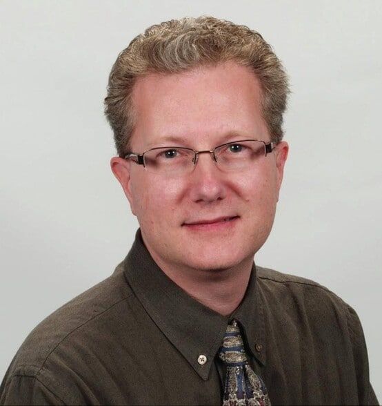 Land Listing Agent Photo