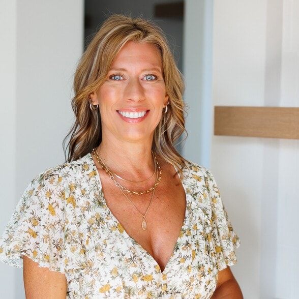 Land Listing Agent Photo