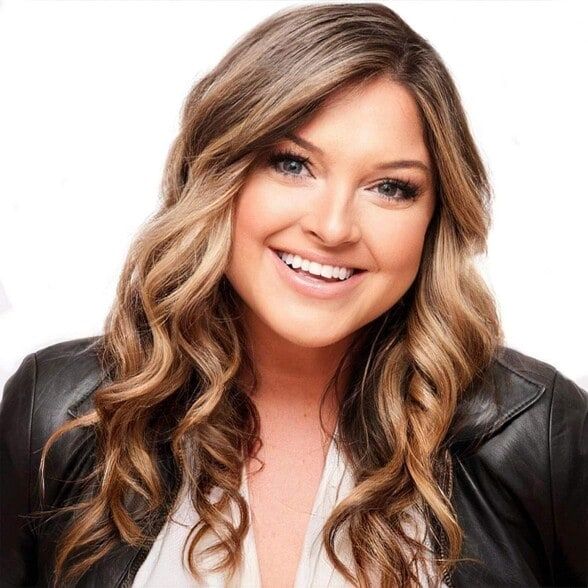 Land Listing Agent Photo