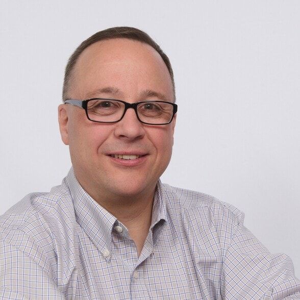 Land Listing Agent Photo