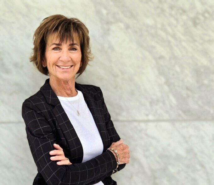 Land Listing Agent Photo