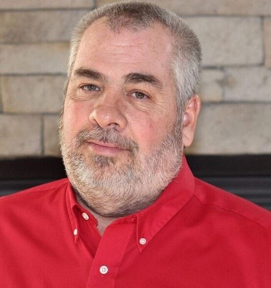 Land Listing Agent Photo