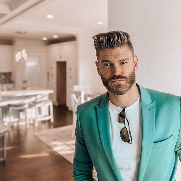 Land Listing Agent Photo