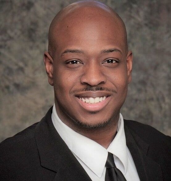 Land Listing Agent Photo