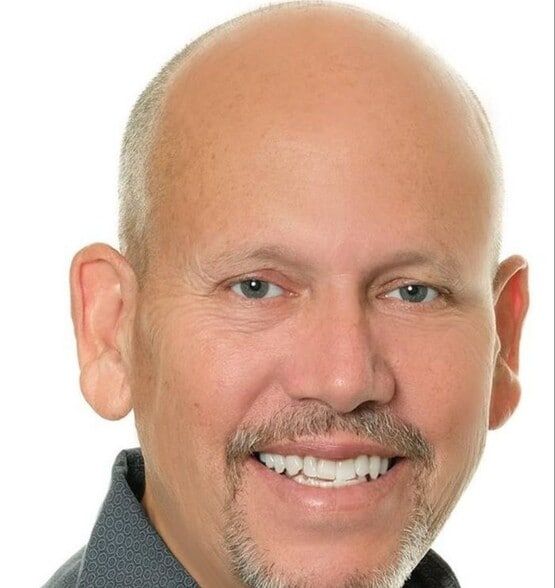 Land Listing Agent Photo