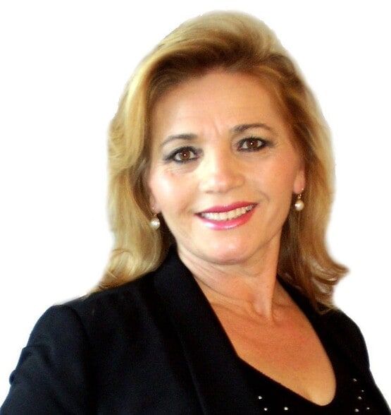 Land Listing Agent Photo