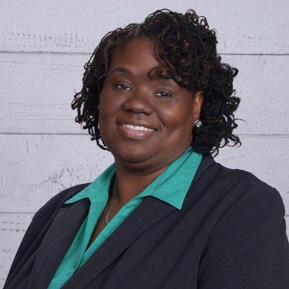 Land Listing Agent Photo