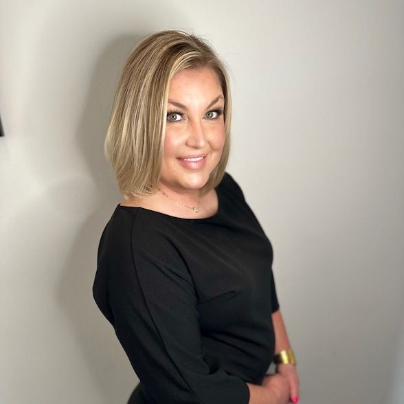 Land Listing Agent Photo