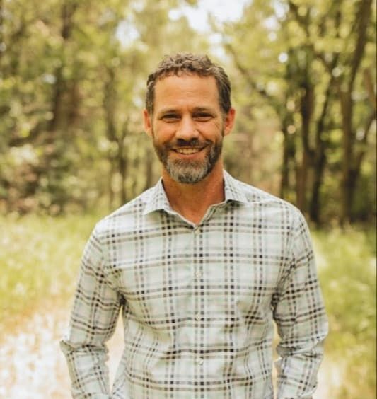 Land Listing Agent Photo