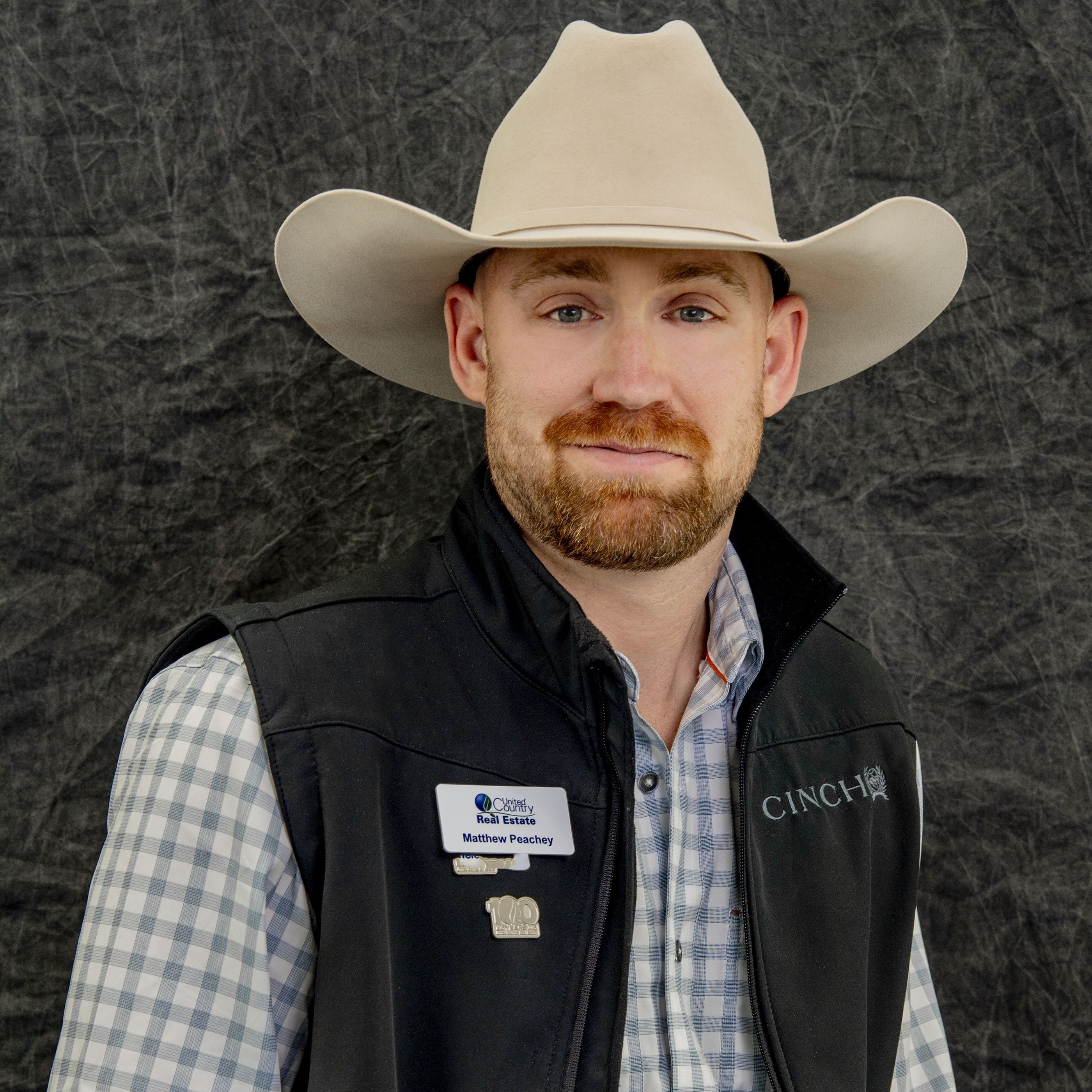 Land Listing Agent Photo