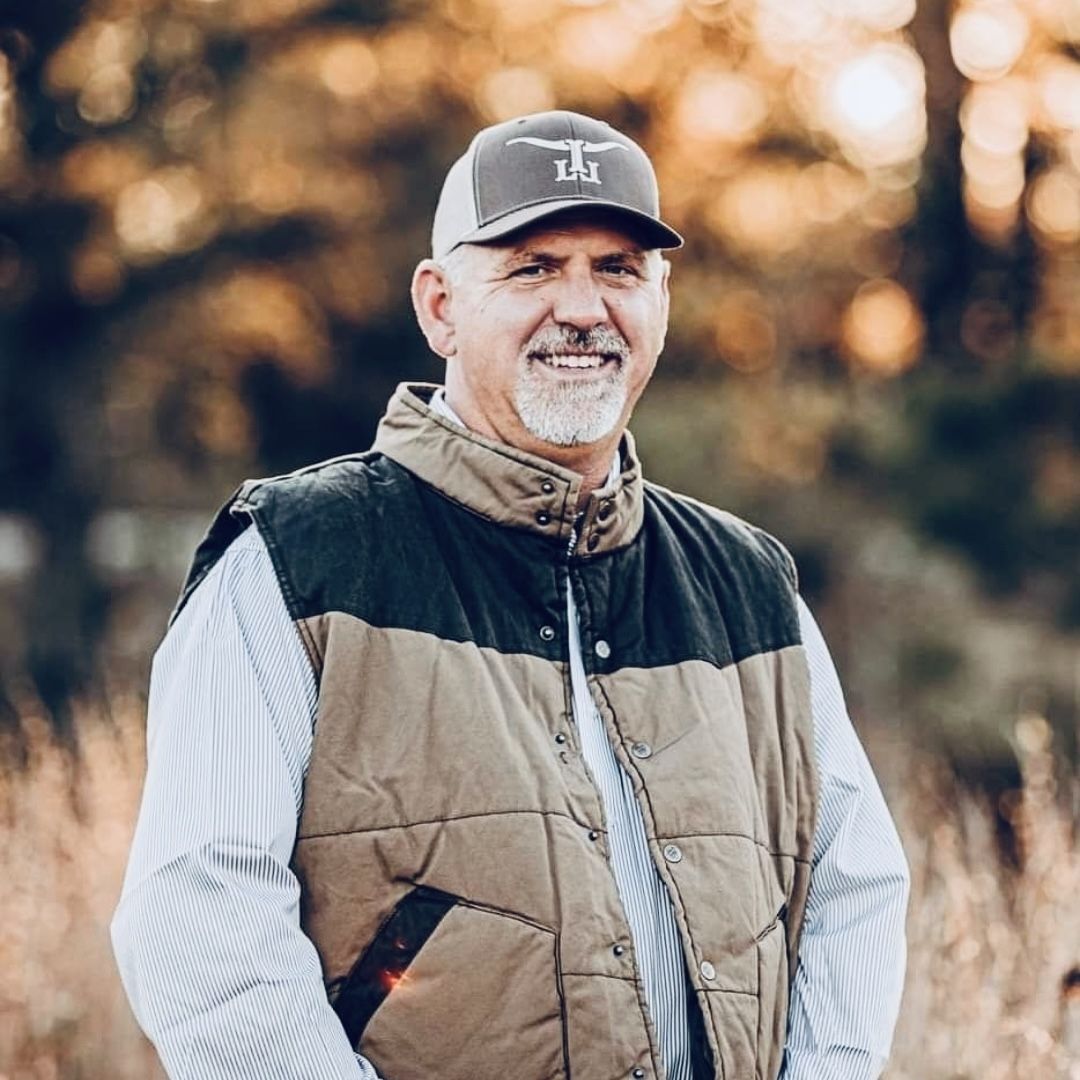 Land Listing Agent Photo