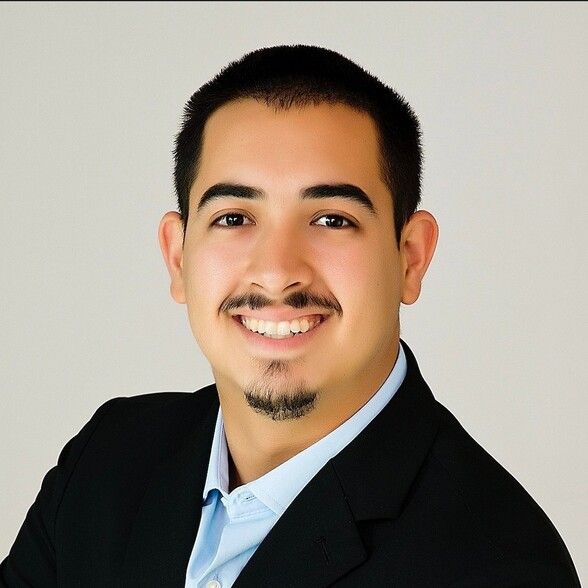 Land Listing Agent Photo