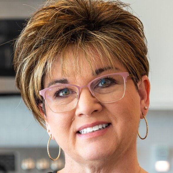 Land Listing Agent Photo