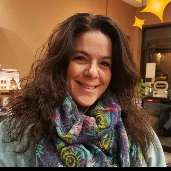 Land Listing Agent Photo