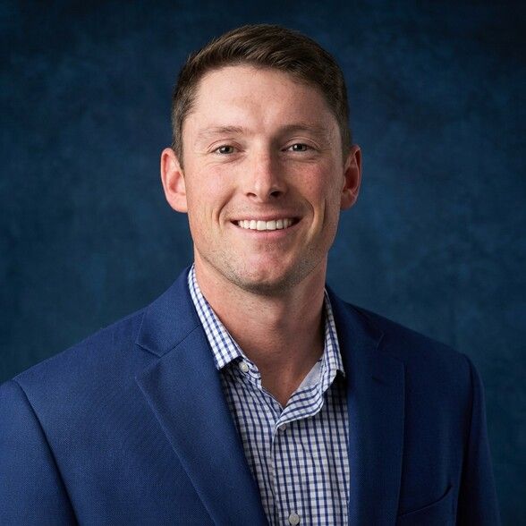 Land Listing Agent Photo