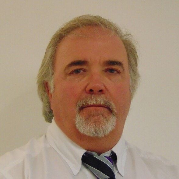 Land Listing Agent Photo