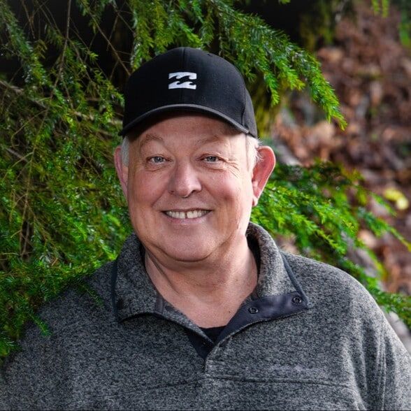 Land Listing Agent Photo