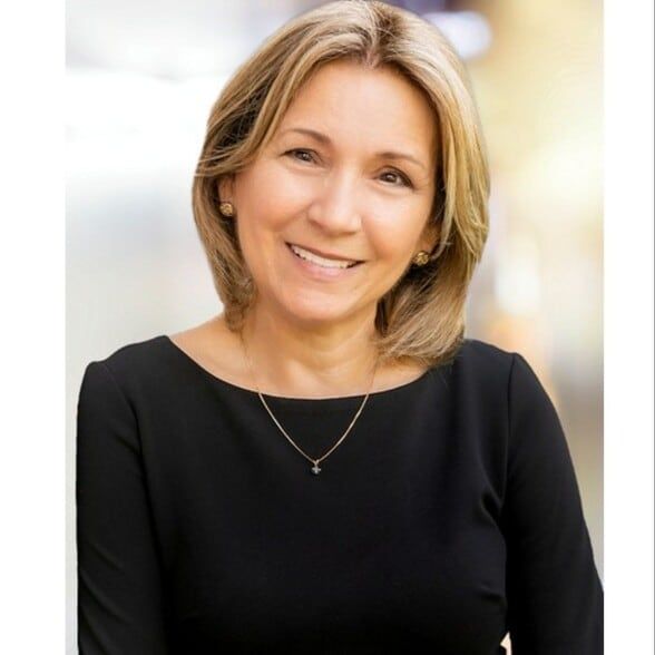 Land Listing Agent Photo