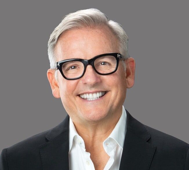 Land Listing Agent Photo