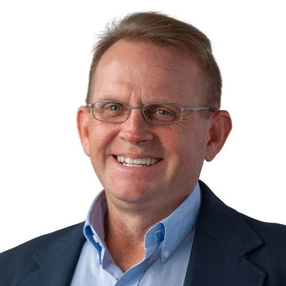 Land Listing Agent Photo