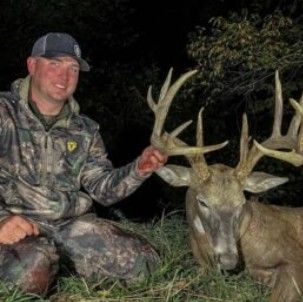 Land Listing Agent Photo