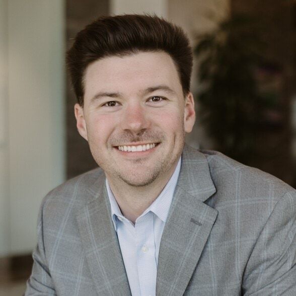 Land Listing Agent Photo