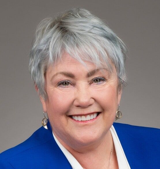 Land Listing Agent Photo