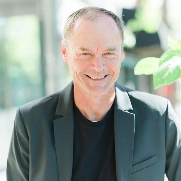 Land Listing Agent Photo