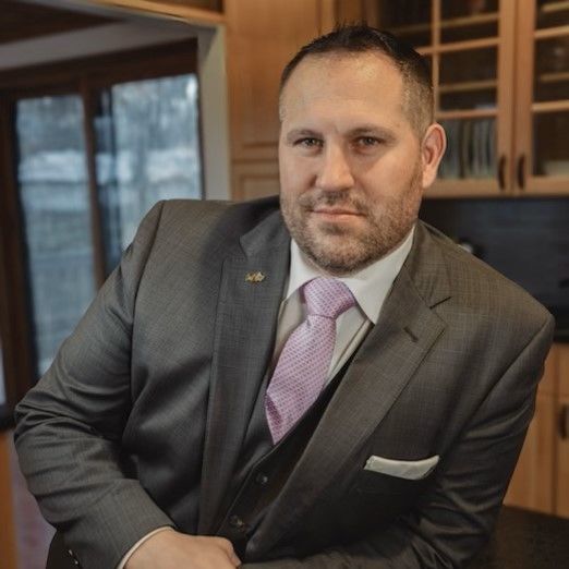 Land Listing Agent Photo