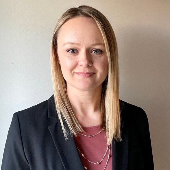 Land Listing Agent Photo