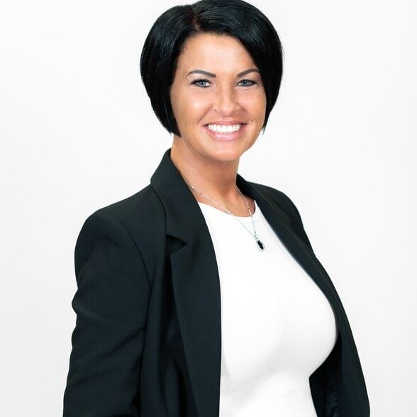 Land Listing Agent Photo