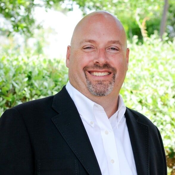 Land Listing Agent Photo