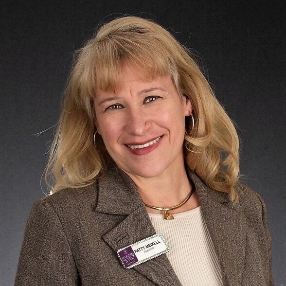 Land Listing Agent Photo