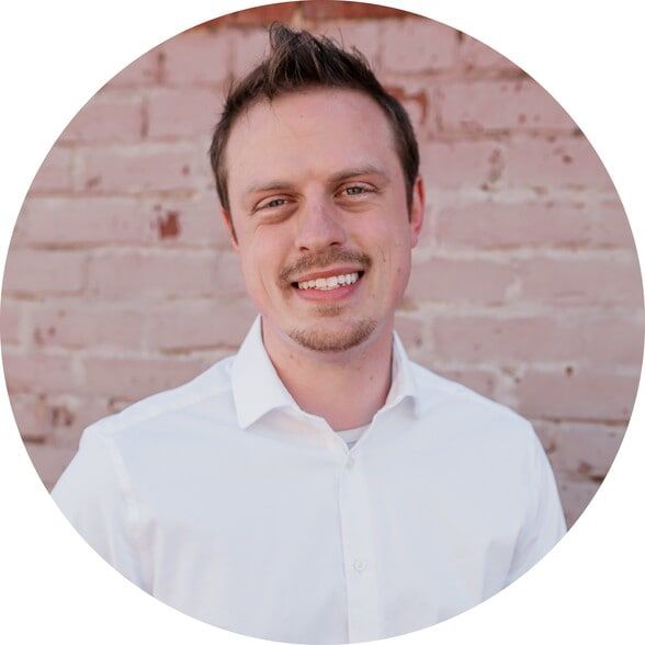 Land Listing Agent Photo