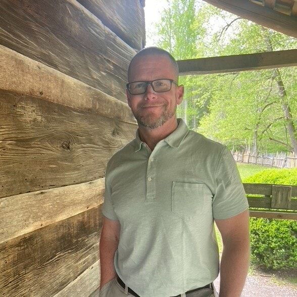 Land Listing Agent Photo