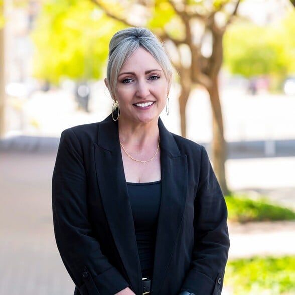 Land Listing Agent Photo