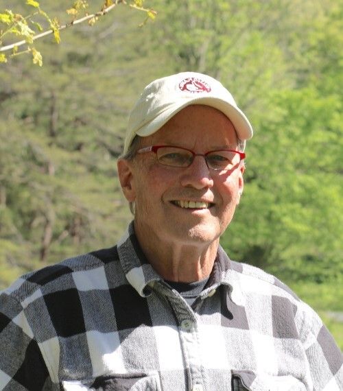 Land Listing Agent Photo