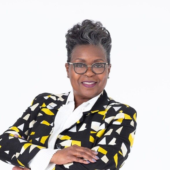 Land Listing Agent Photo