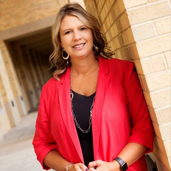 Land Listing Agent Photo