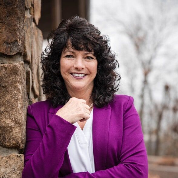 Land Listing Agent Photo