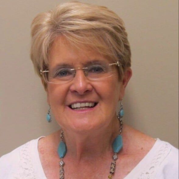 Land Listing Agent Photo