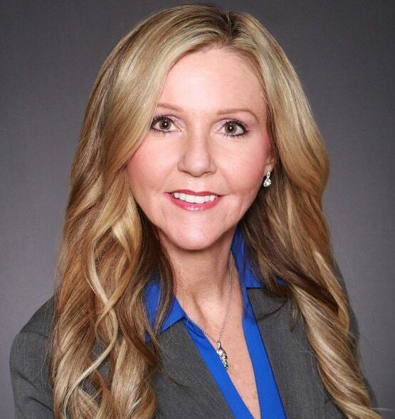 Land Listing Agent Photo