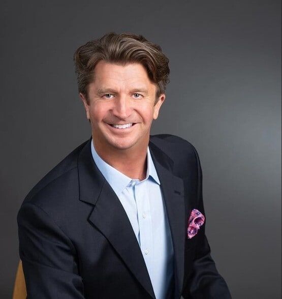 Land Listing Agent Photo