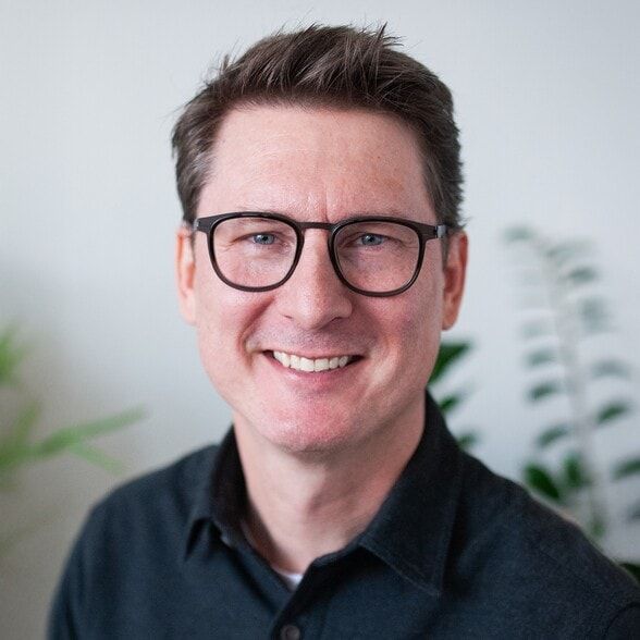 Land Listing Agent Photo