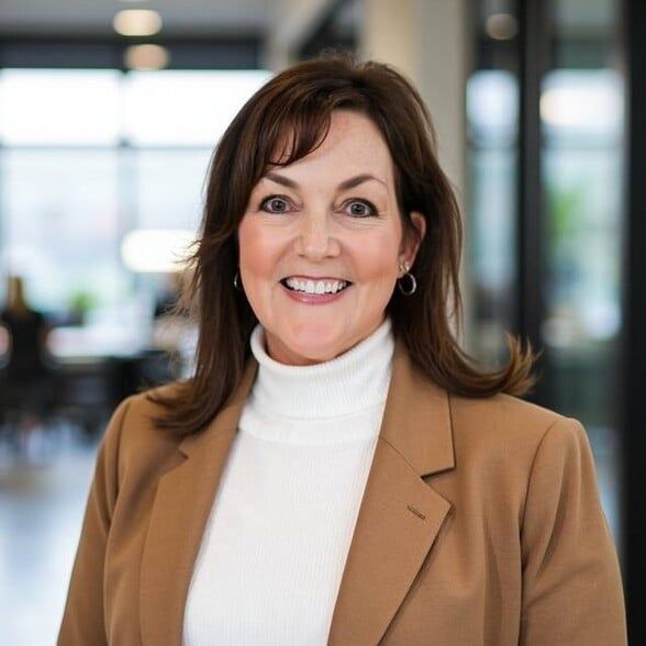 Land Listing Agent Photo