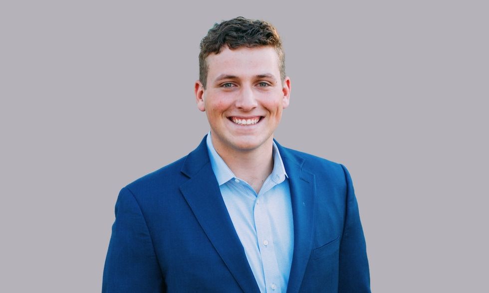 Land Listing Agent Photo