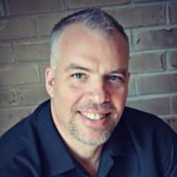 Land Listing Agent Photo