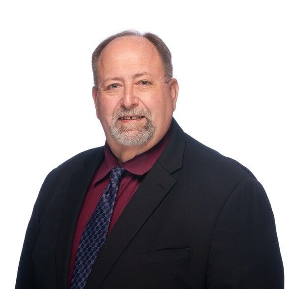 Land Listing Agent Photo